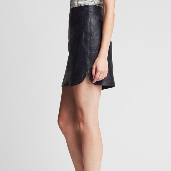 NWT Banana Republic leather mini skirt, navy blue - Picture 2 of 7
